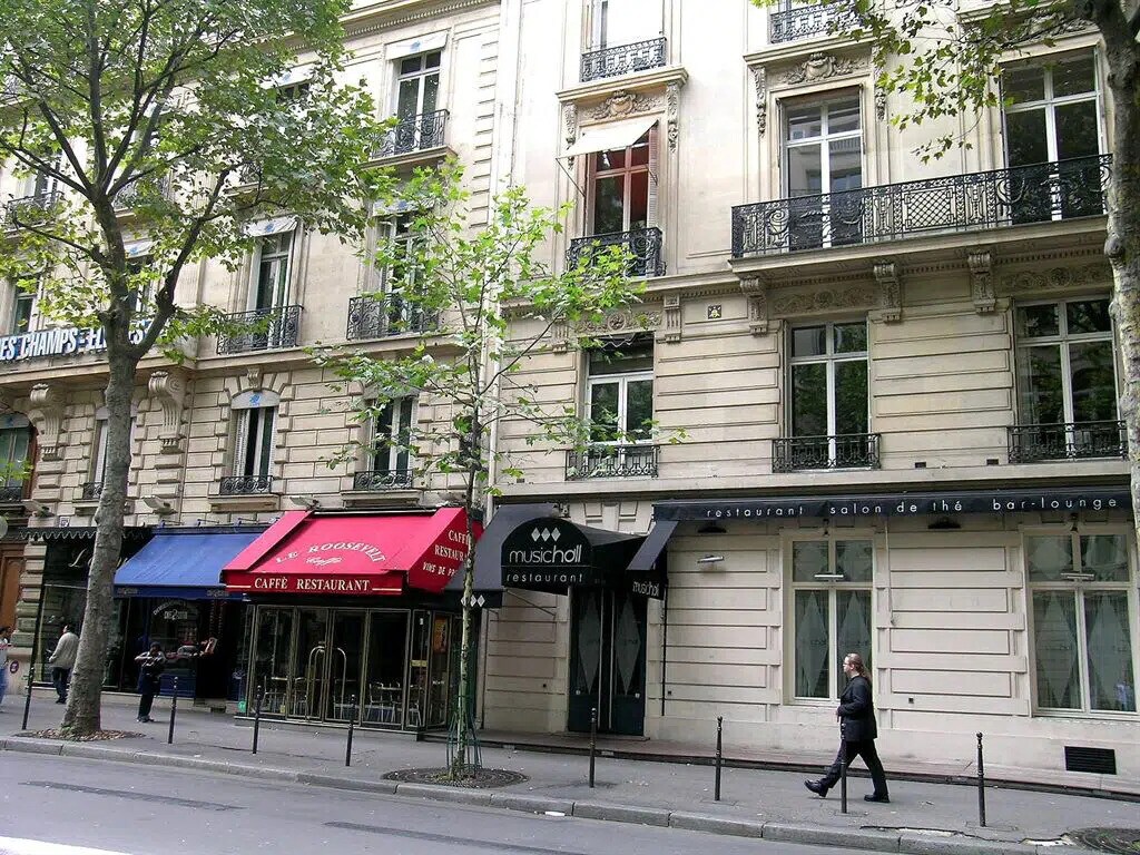Location Commerce 60 m² - Photo 1