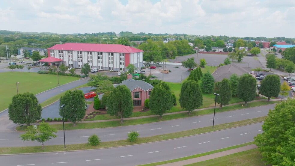 103 Bluegrass Commons Blvd, Hendersonville, TN for rent - Commercial Listing Video - Image 2 of 5