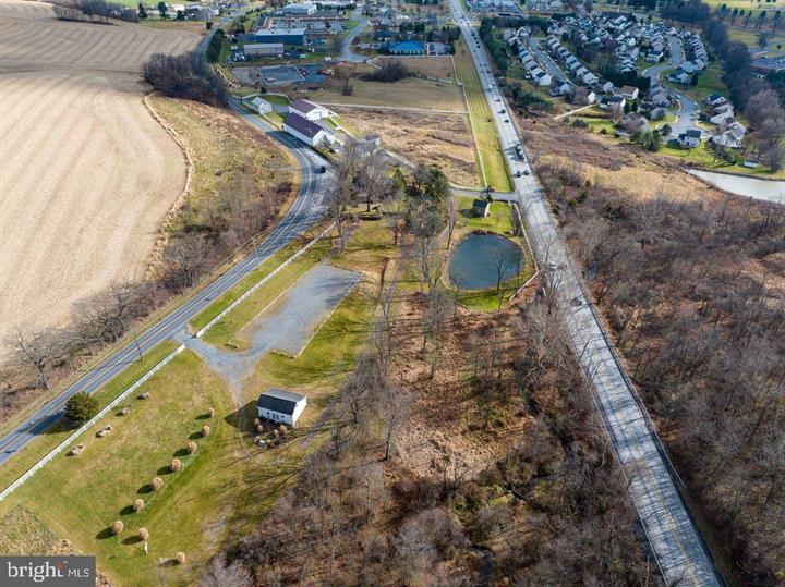 1160 Old Bernville Rd, Reading, PA for sale - Aerial - Image 1 of 13