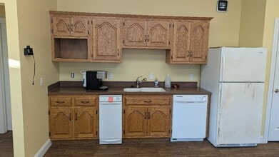 603 Great Rd, North Smithfield, RI to rent Building Photo- Image 2 of 6