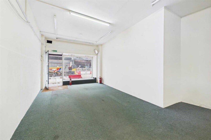 4 New Rd, Bridgwater for sale - Interior Photo - Image 3 of 13