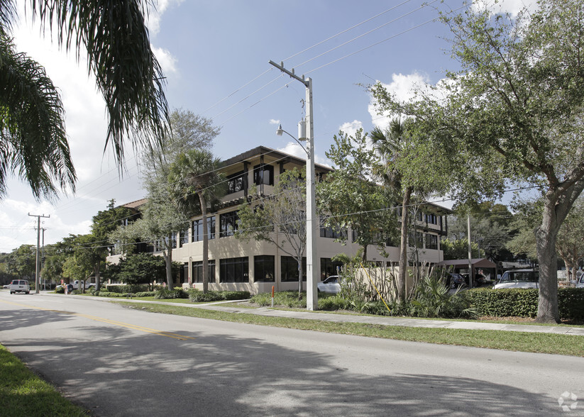 1401 E Broward Blvd, Fort Lauderdale, FL for rent - Building Photo - Image 3 of 4