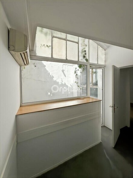Office / Medical in Marseille to rent - Interior Photo - Image 3 of 8