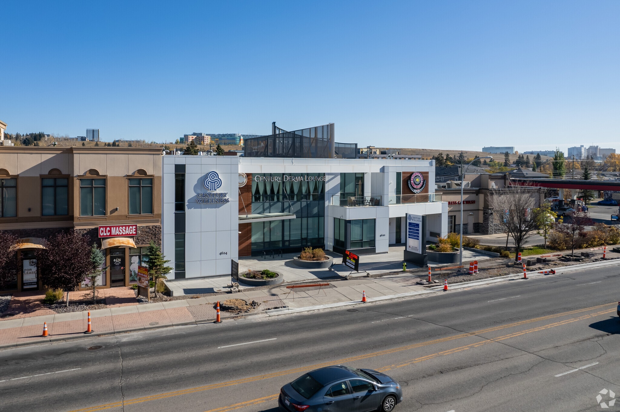 4620-4624 16 Av NW, Calgary, AB to rent Primary Photo- Image 1 of 15