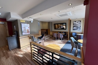 25-27 Market Pl, York for sale Interior Photo- Image 2 of 3