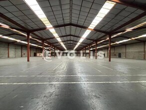 8 Avenue De L'Industrie, Corbas to rent Interior Photo- Image 2 of 5