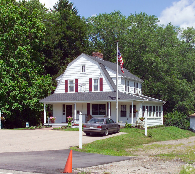 685 South St, Wrentham, MA for sale - Primary Photo - Image 1 of 1