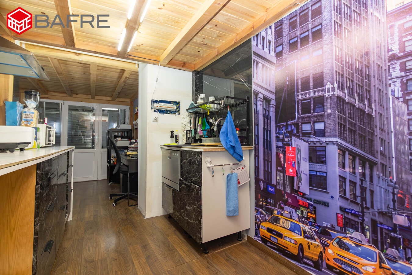 Madrid, MAD 28019 -  -  - Interior Photo - Image 1 of 5