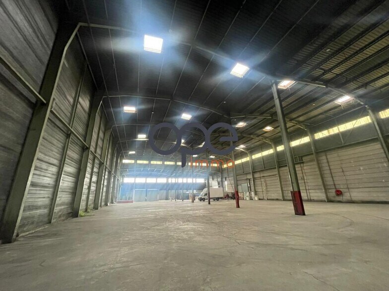 Industrial in Mitry-Mory for sale - Building Photo - Image 2 of 8