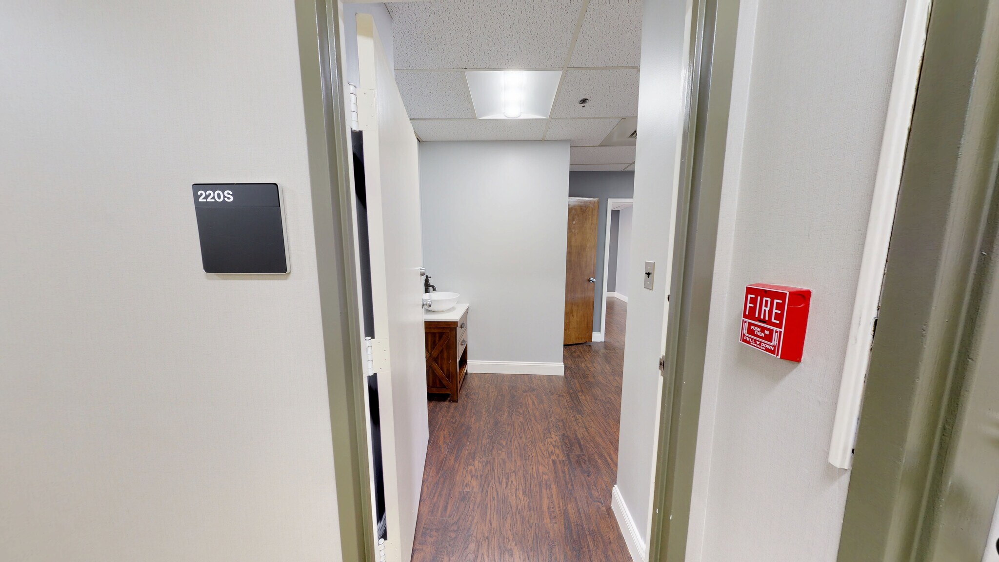 7777 Leesburg Pike, Falls Church, VA to rent Interior Photo- Image 1 of 6