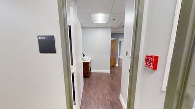 7777 Leesburg Pike, Falls Church, VA to rent Interior Photo- Image 1 of 6