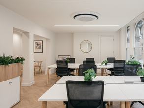 76-80 Old Broad St, London to rent Interior Photo- Image 1 of 6