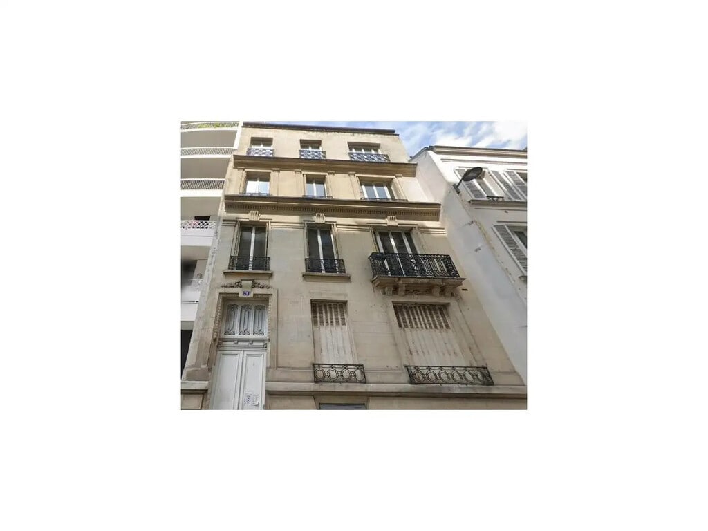 Location Bureaux 921 m² - Photo 1