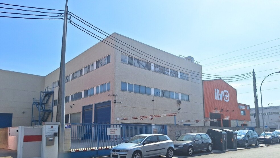 Industrial in Getafe, Madrid to rent - Building Photo - Image 2 of 12