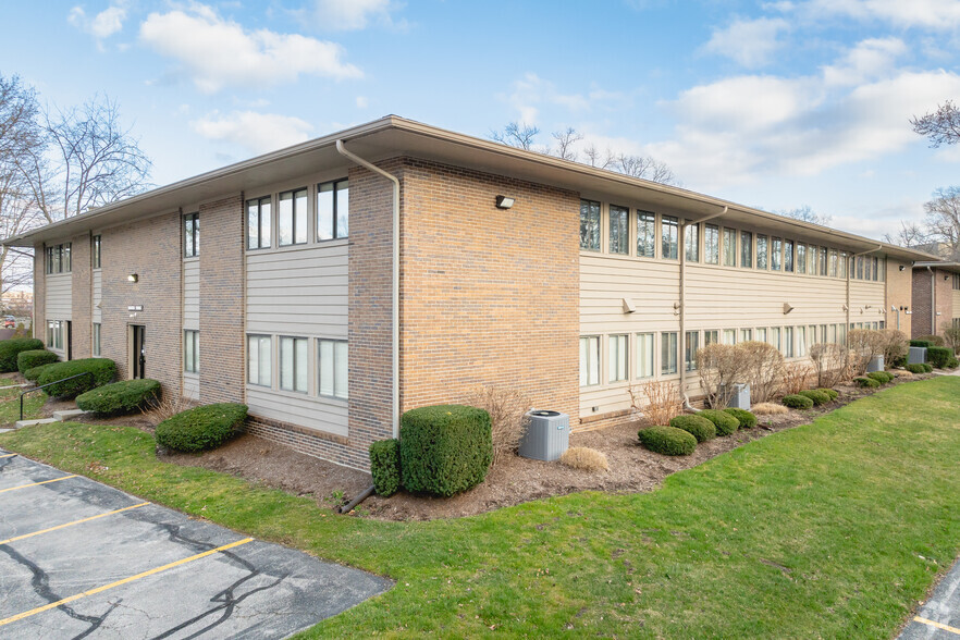 3425 Executive Pky, Toledo, OH for rent - Building Photo - Image 3 of 4