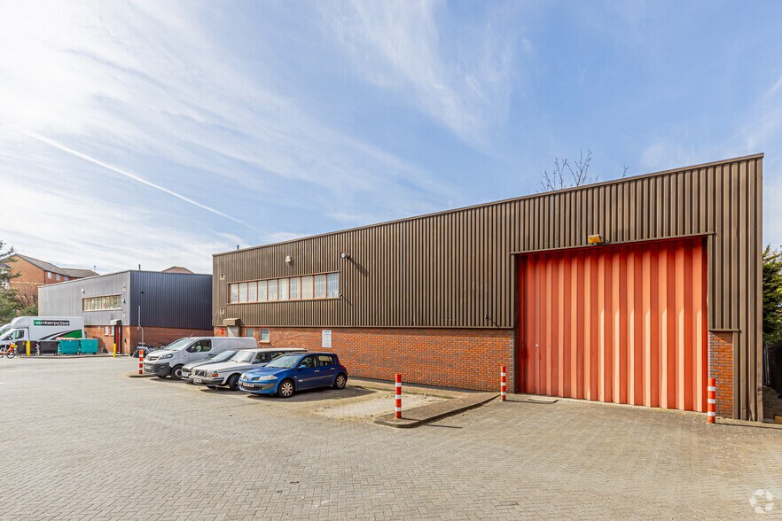 Hyson Rd, London for sale - Primary Photo - Image 1 of 1