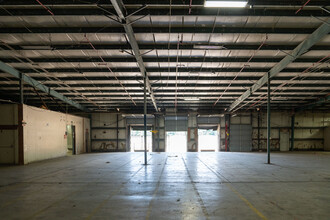 212 Industrial Park Rd, Starkville, MS for rent Interior Photo- Image 1 of 2