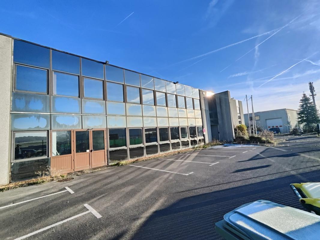 Light Industrial in Égly for sale Building Photo- Image 1 of 10