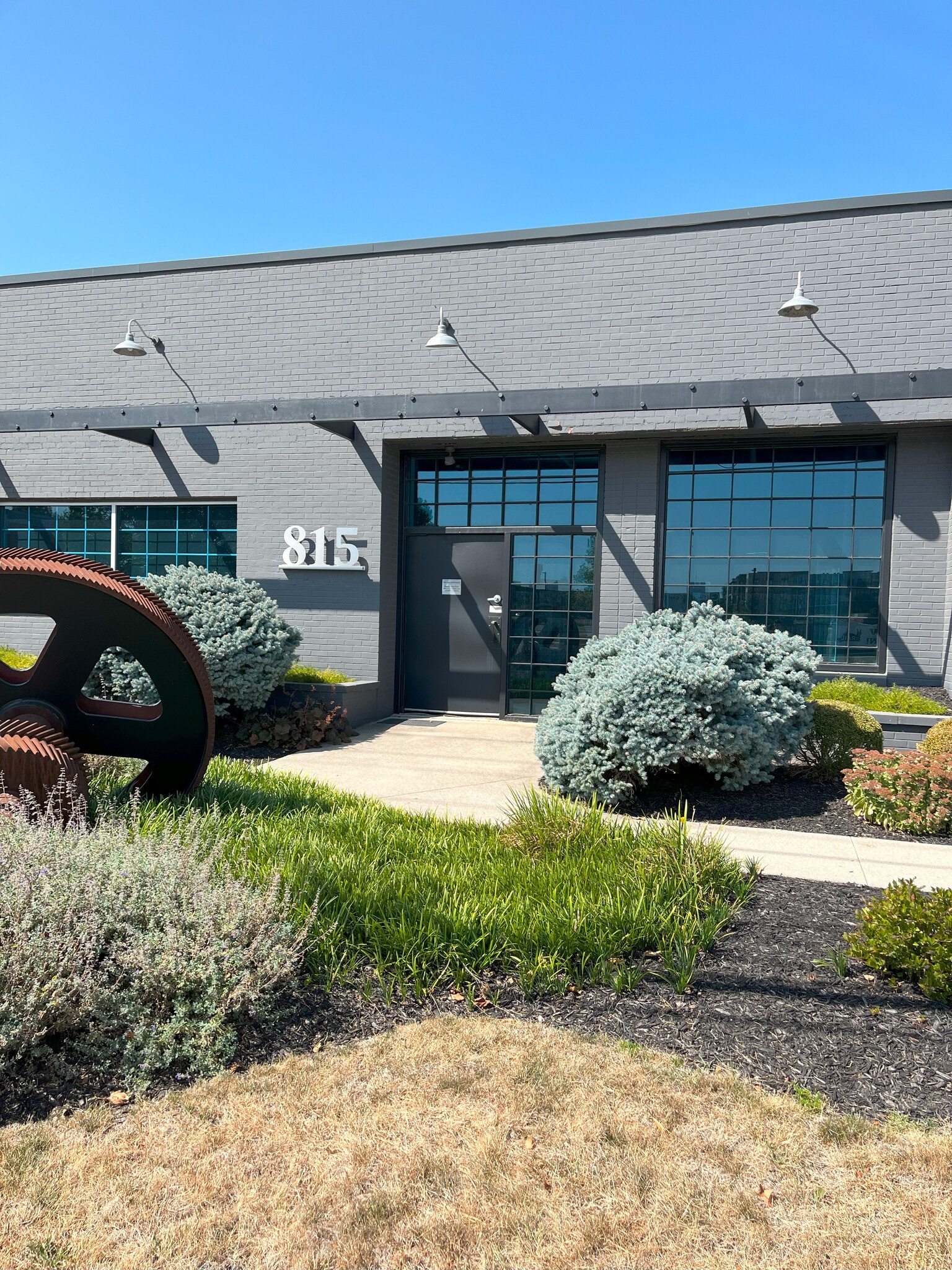 815 Grandview Ave, Columbus, OH to rent Building Photo- Image 1 of 15