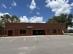 5802 Breckenridge Pky, Tampa, FL for rent Building Photo- Image 1 of 2