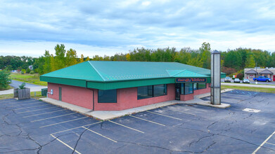 2472 E Apple Ave, Muskegon, MI for rent Building Photo- Image 1 of 4