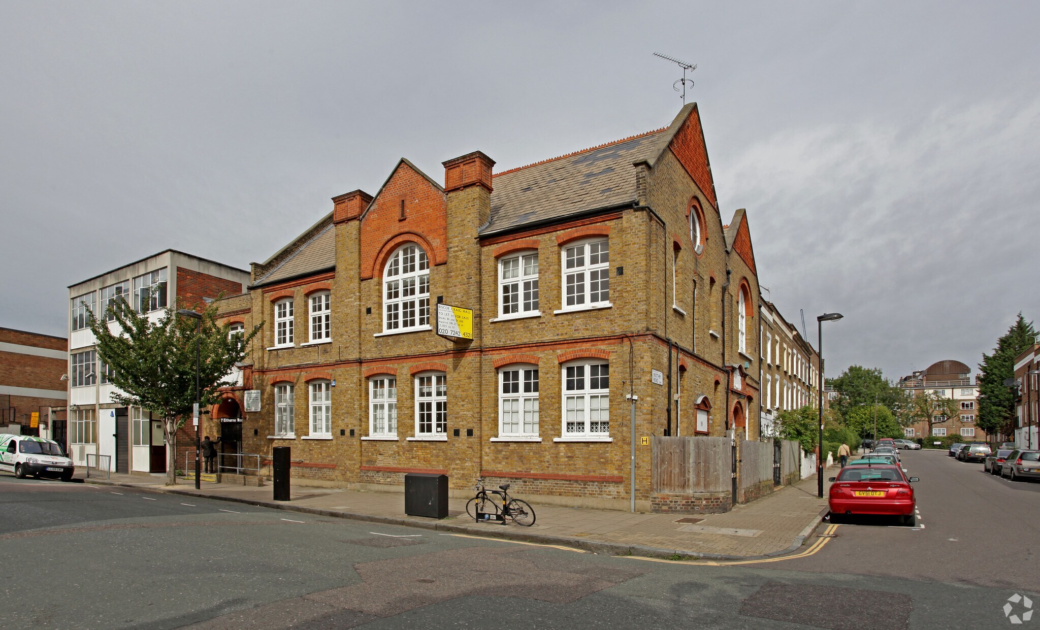 7 Elthorne Rd, London for sale Primary Photo- Image 1 of 1