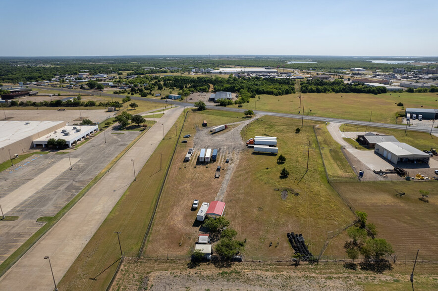 2300 S Business 45, Corsicana, TX for sale - Building Photo - Image 1 of 1