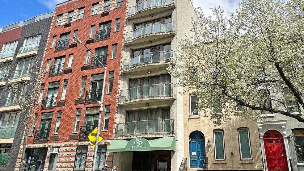 345 E 62nd St, New York, NY for sale - Building Photo - Image 2 of 6