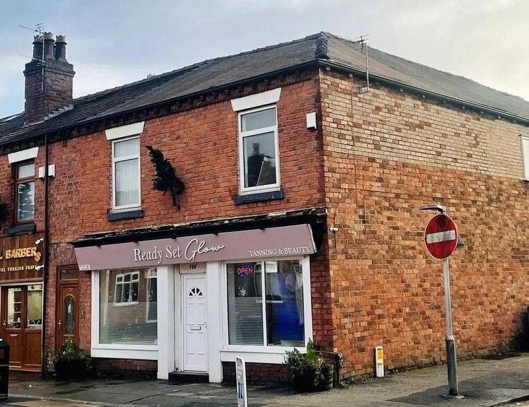 726 Atherton, Wigan for sale - Primary Photo - Image 1 of 7