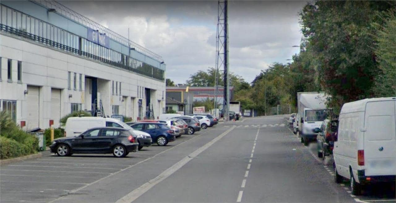 Light Industrial in Le Thillay to rent Building Photo- Image 1 of 7