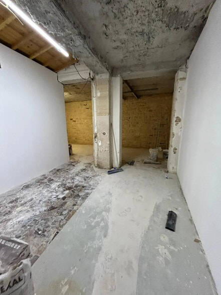 Build-to-Rent in Paris for sale - Interior Photo - Image 3 of 7