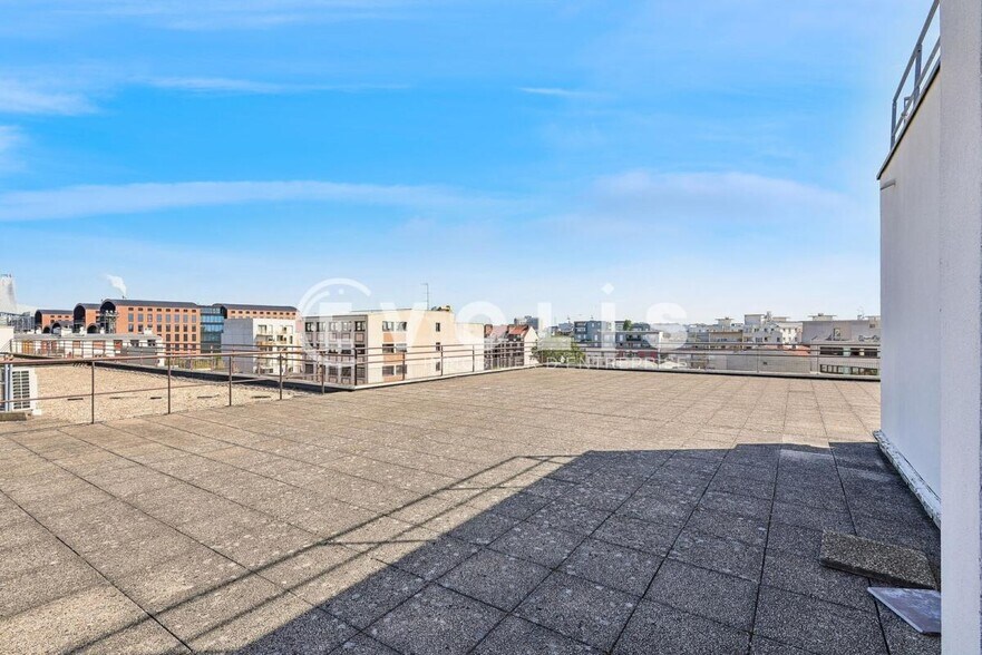 Office in Ivry-sur-Seine to rent - Building Photo - Image 2 of 15