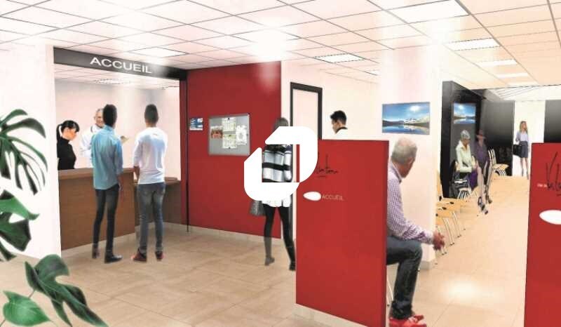 Retail in Valenton to rent - Interior Photo - Image 2 of 3