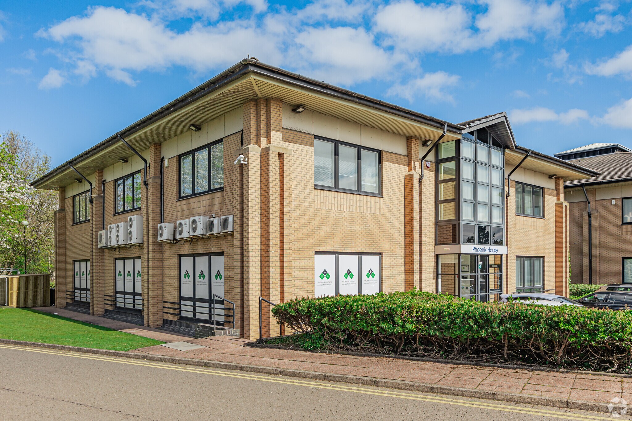 Phoneix Business Park portfolio of 2 properties for sale on LoopNet.co.uk Primary Photo- Image 1 of 3