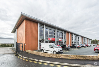 Skyhawk Ave, Liverpool for rent Primary Photo- Image 1 of 16