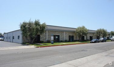 883-897 W 16th St, Newport Beach, CA for rent Primary Photo- Image 1 of 11