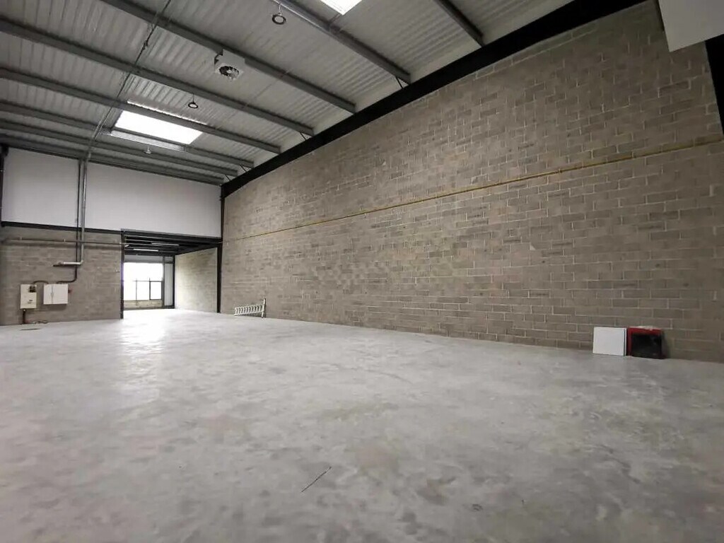 Vente Local d'activités 464 m² - Photo 1