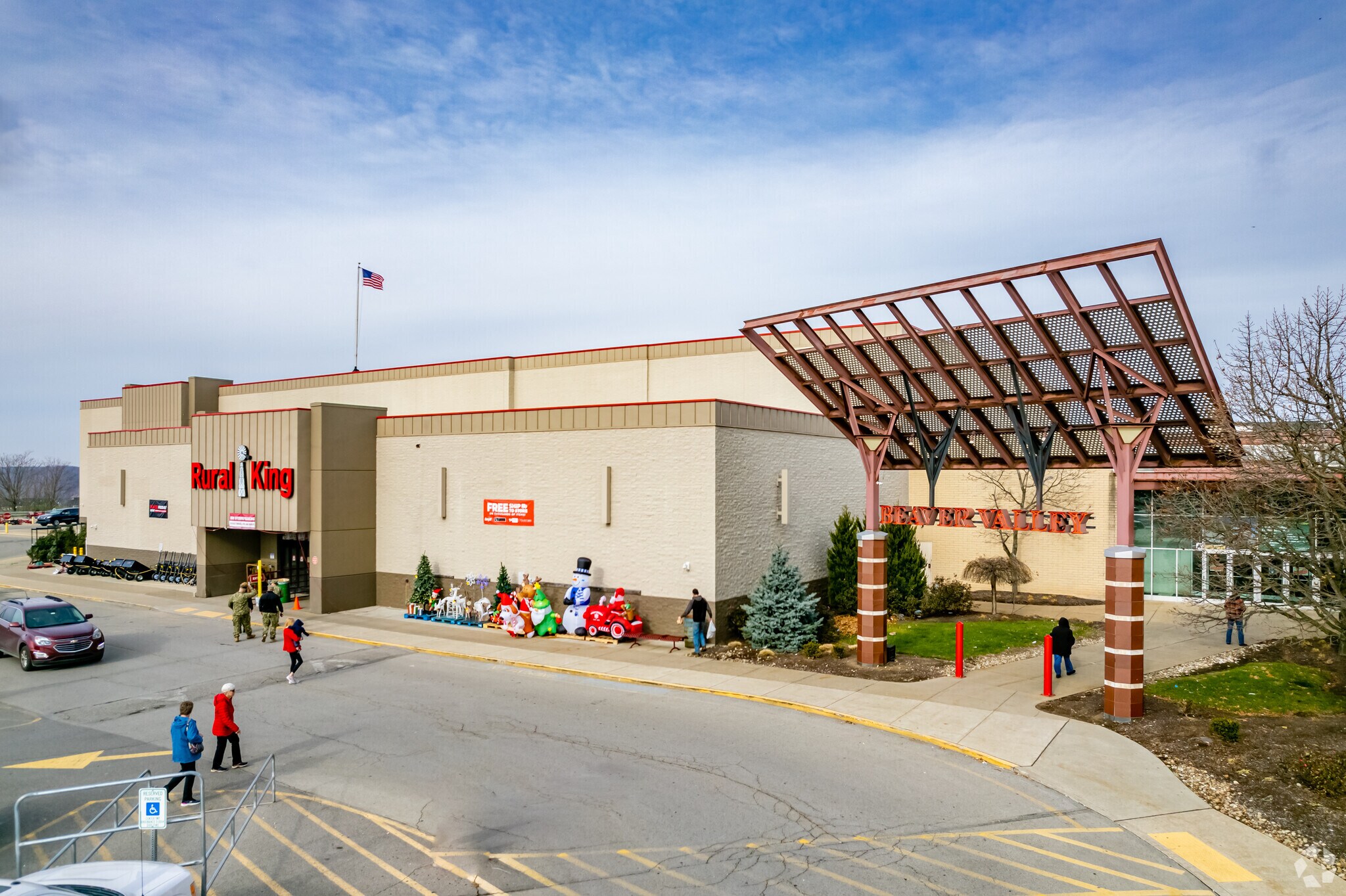 570 Beaver Valley Mall, Monaca, PA to rent Building Photo- Image 1 of 15