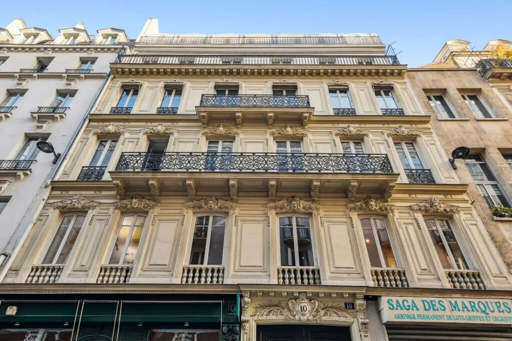 Location Bureaux 220 m² - Photo 1