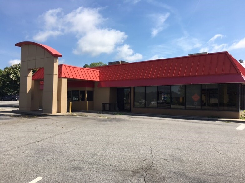 10001 S Main St, High Point, NC for sale - Building Photo - Image 1 of 1