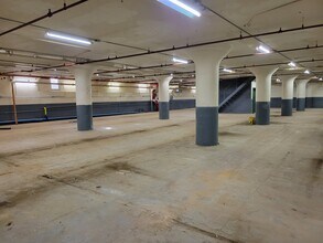 239 Lindbergh Pl, Paterson, NJ to rent Interior Photo- Image 2 of 2