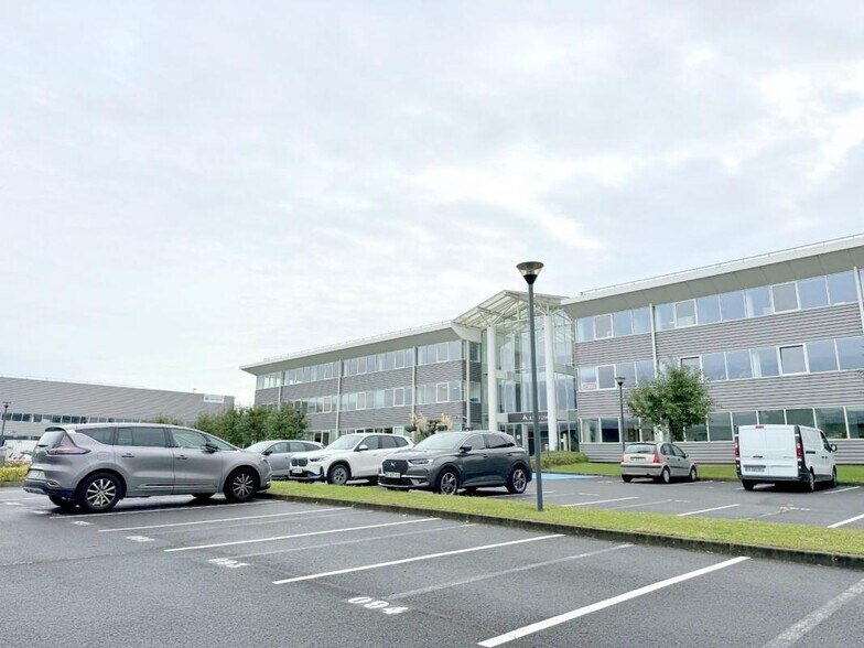 Office in Argenteuil to rent - Building Photo - Image 3 of 21