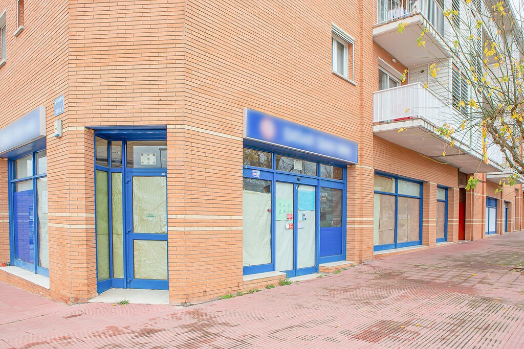 Retail in Santa Maria de Palautordera, Barcelona to rent Building Photo- Image 1 of 4