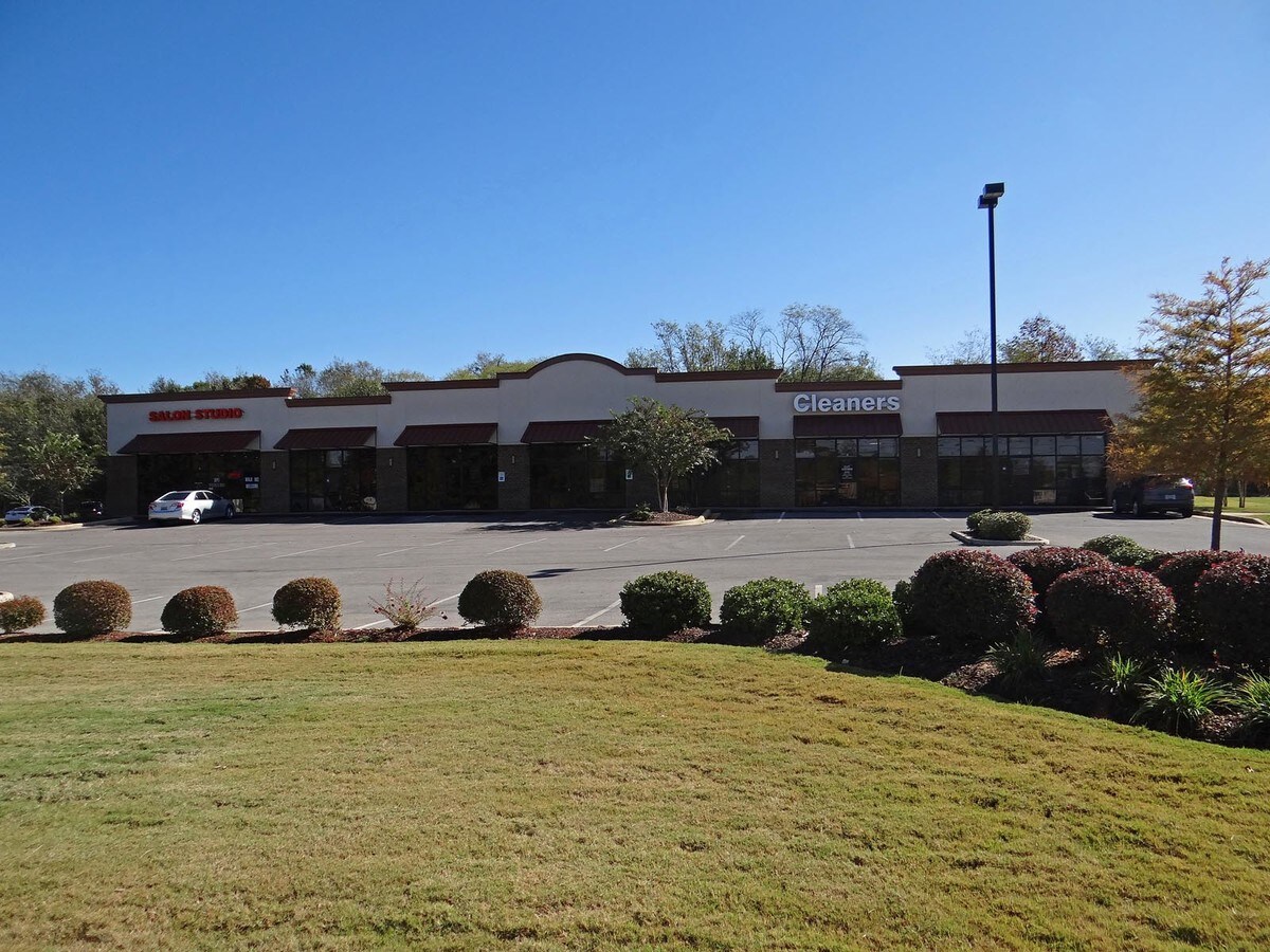 525 Hughes Rd, Madison 35758 UK