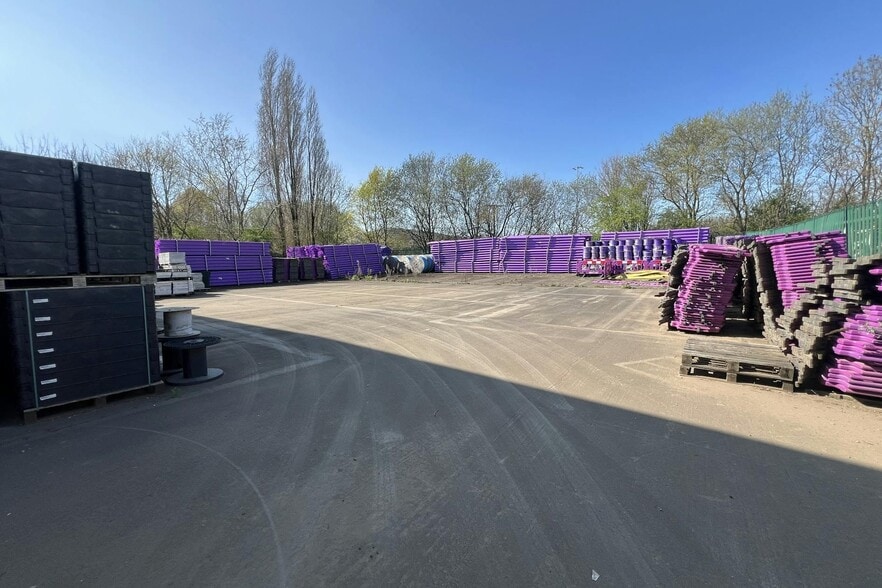 Banyard Rd, Portbury to rent - Building Photo - Image 3 of 3