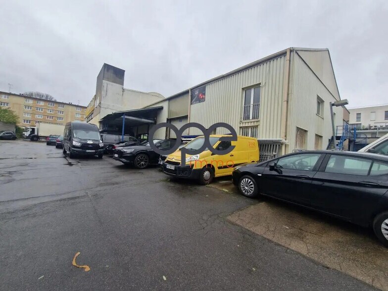 Industrial in Montreuil for sale - Building Photo - Image 3 of 4