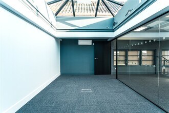 168 Brinkburn St, Newcastle Upon Tyne to rent Interior Photo- Image 2 of 12