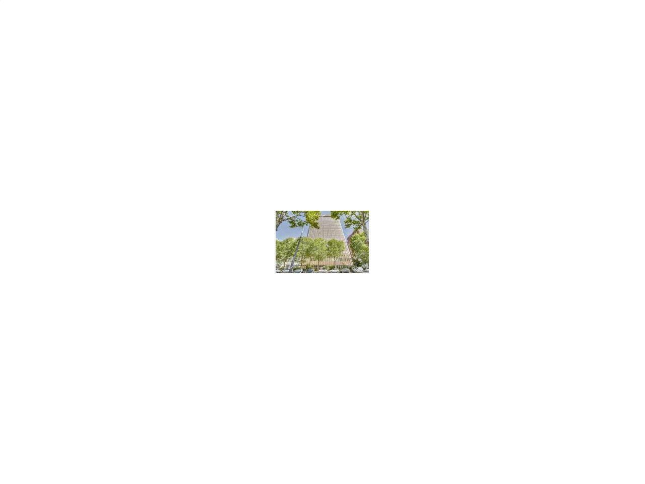Office in Pantin for sale Building Photo- Image 1 of 13
