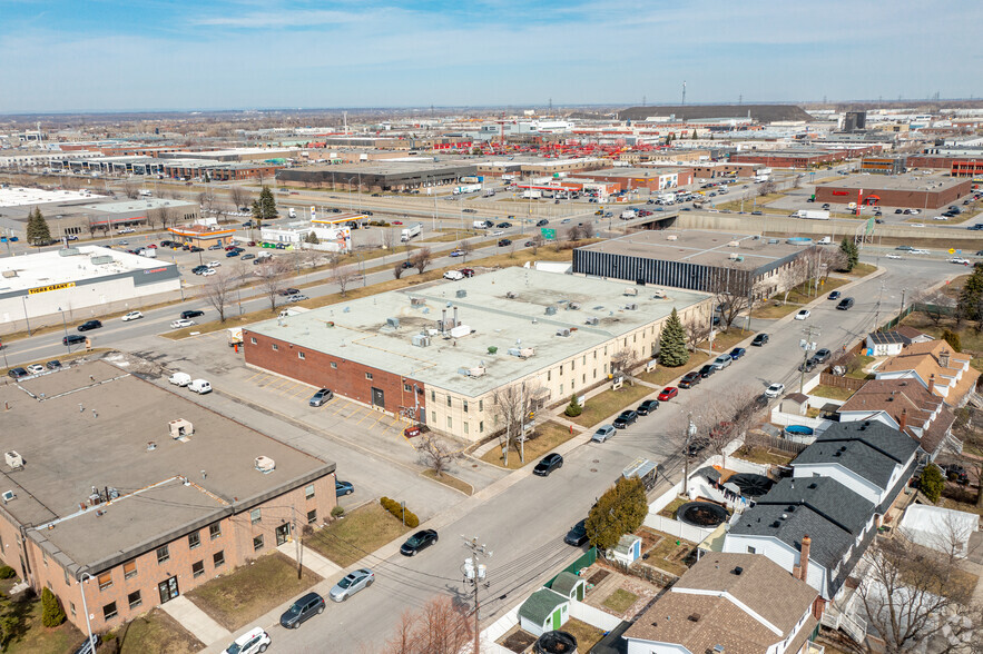 7535-7565 Av M.-B.-Jodoin, Montréal, QC for rent - Aerial - Image 3 of 3