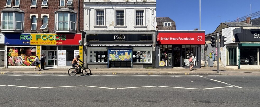 25 London Rd, Portsmouth to rent - Primary Photo - Image 1 of 1